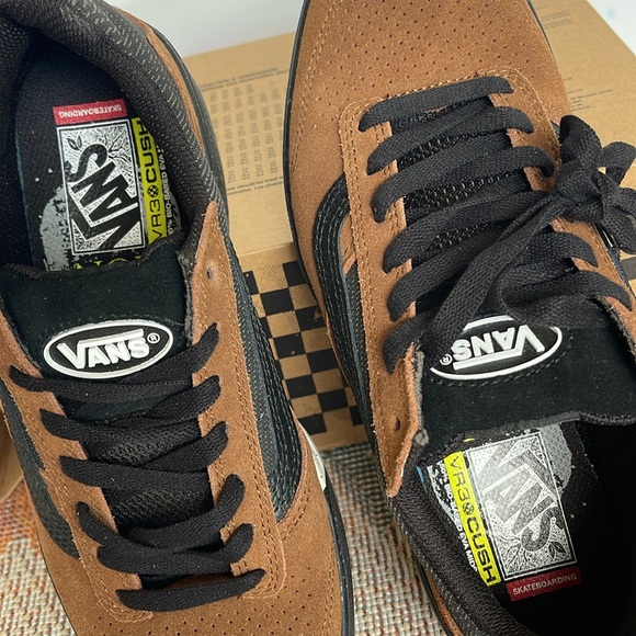 Vans WMNS Zahba
Zion Wright Brown/Multi
VN00070QBF0
Sneakers - Picture 15 of 16